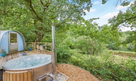 1 Bed in Treneglos