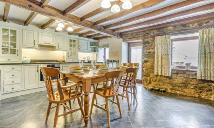 3 Bed in Blaenau Ffestiniog 2