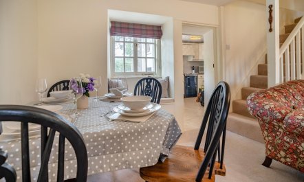 2 Bed in St. Hilary 8
