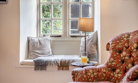2 Bed in St. Hilary 3