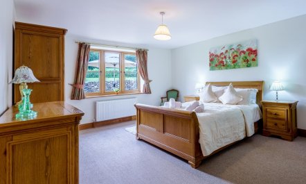 3 Bed in Southleigh 6
