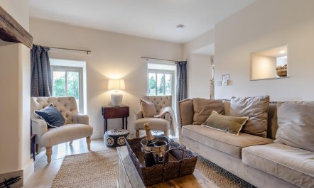 3 Bed in Winkhill 6