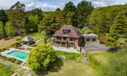 5 Bed in Uplyme