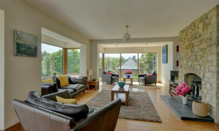 5 Bed in Uplyme 2