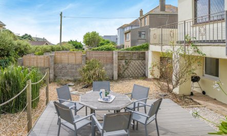 3 Bed in Hope Cove 3
