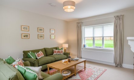 2 Bed in Mannington 5