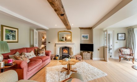 3 Bed in Windermere