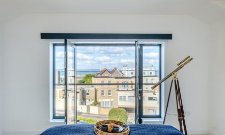 4 Bed in Ryde 1