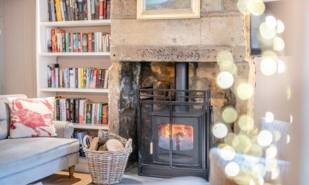 3 Bed in Robin Hoods Bay 3