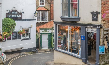 3 Bed in Robin Hoods Bay 7