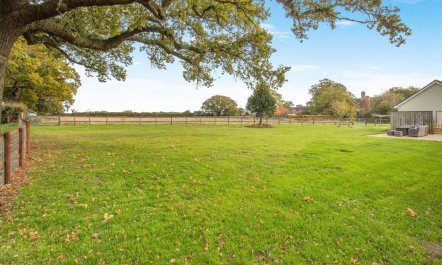 5 Bed in Washbrook 4