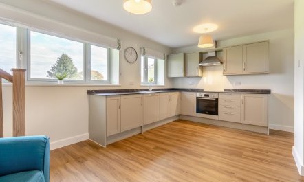 5 Bed in Washbrook 8