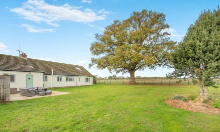 5 Bed in Washbrook