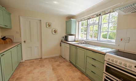 2 Bed in Chilmark 2