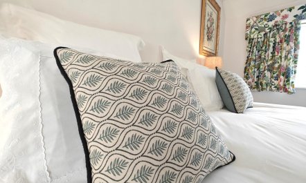2 Bed in Chilmark 7