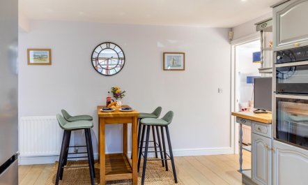 4 Bed in Burrowbridge 3