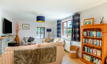 4 Bed in Burrowbridge 8