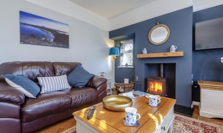 4 Bed in Llanbedrog 5
