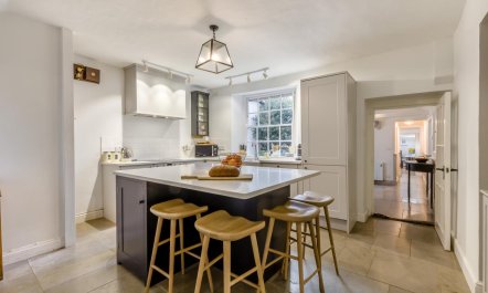 4 Bed in Cley 5