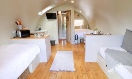 1 Bed in Rocester 7