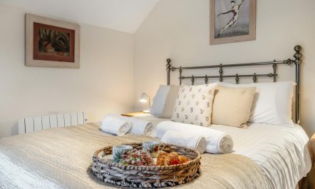 3 Bed in Whitwell 6