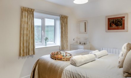 3 Bed in Whitwell 8
