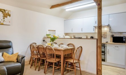 3 Bed in Whitwell 2