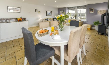 3 Bed in Newton-by-the-Sea 8