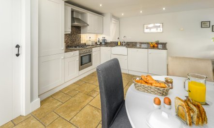 3 Bed in Newton-by-the-Sea 7