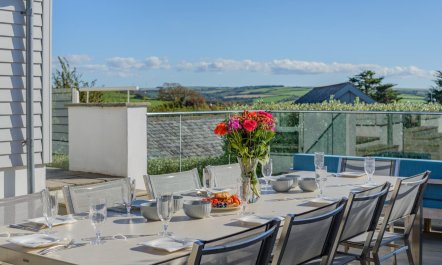 5 Bed in Rock 9