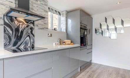 4 Bed in Darley Dale 9