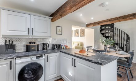 2 Bed in Brauncewell 2