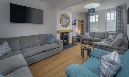 4 Bed in Bamburgh 5