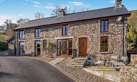 3 Bed in Defynnog