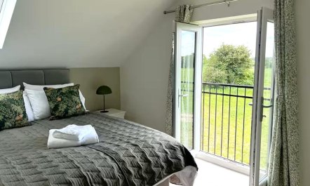 2 Bed in Martin 8