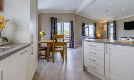 2 Bed in Upper Battlefield 8