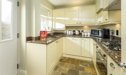 2 Bed in North Sunderland 8