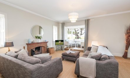 2 Bed in Bamburgh 1