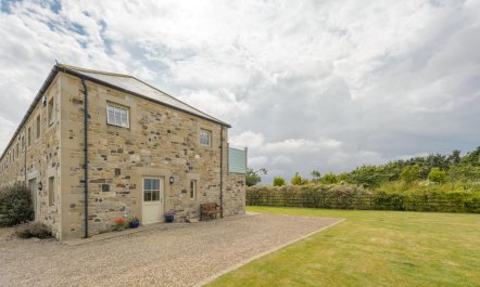 2 Bed in Bamburgh 1