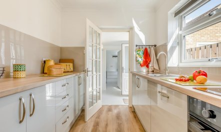 4 Bed in Harpley 1