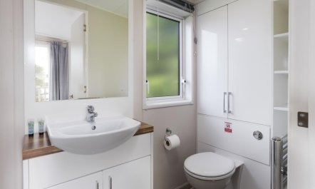 1 Bed in High Casterton 6