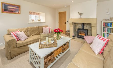 3 Bed in North Sunderland 8