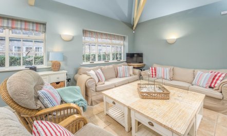 3 Bed in North Sunderland 6