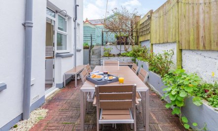 4 Bed in St. Austell 3