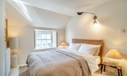 3 Bed in Winfrith Newburgh 2