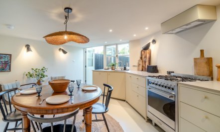 3 Bed in Winfrith Newburgh 7