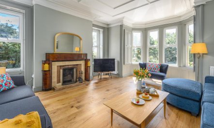 6 Bed in Warkworth 1