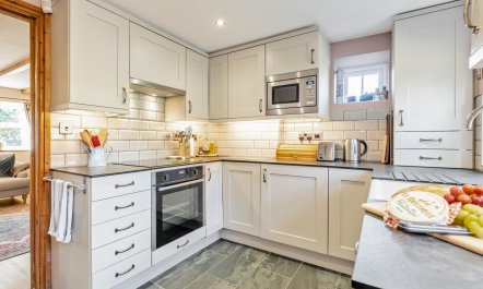 2 Bed in West Blackdene 6