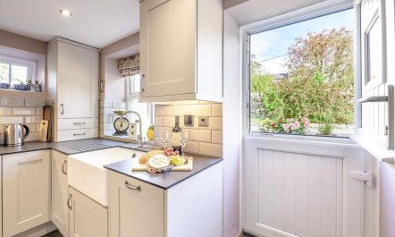 2 Bed in West Blackdene 9