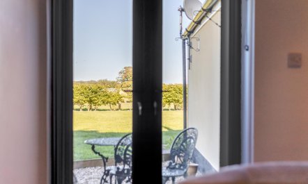 1 Bed in Hainford 8